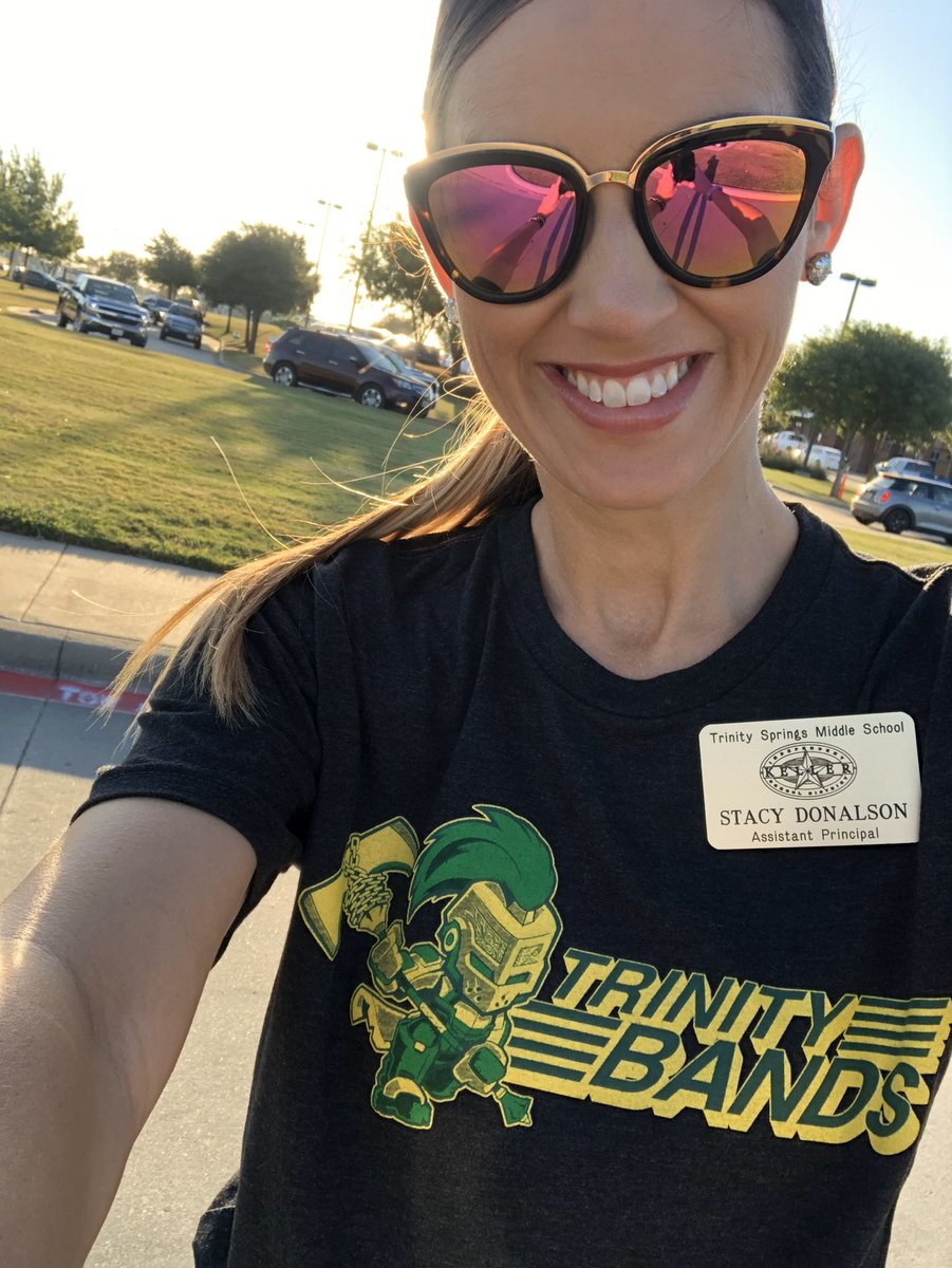 Reminiscing about the school year at <a href="/TSMSKeller/">Trinity Springs MS</a> &amp; miss waving goodbye to the Titans as the buses took them home each day🚌 It wasn’t always nice &amp; sunny but powered through rain, cold, &amp; mud for the safety of our students &amp; families #WITWednesday #GRIT #TitanTogetherness