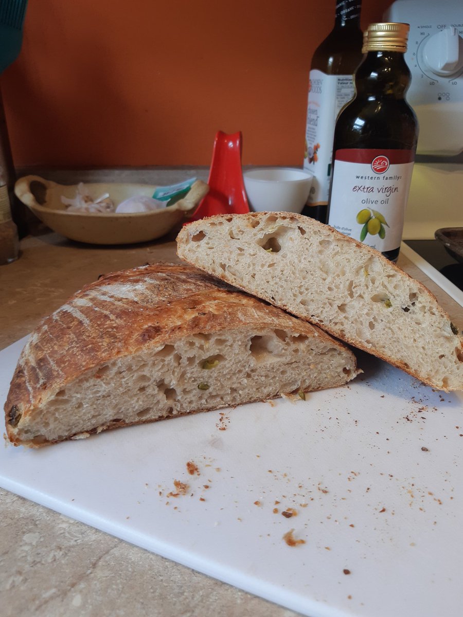 mrmarkhamsk's tweet photo. @foodwishes Diane Yeast strikes again! This time I added jalepeno and cheddar right before forming the sourdough loaf! https://t.co/7A3g5ZdZj0