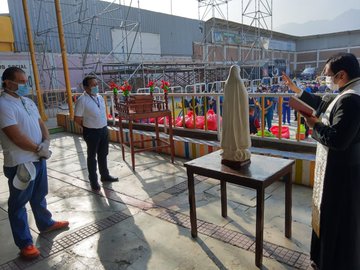 View image on Twitter