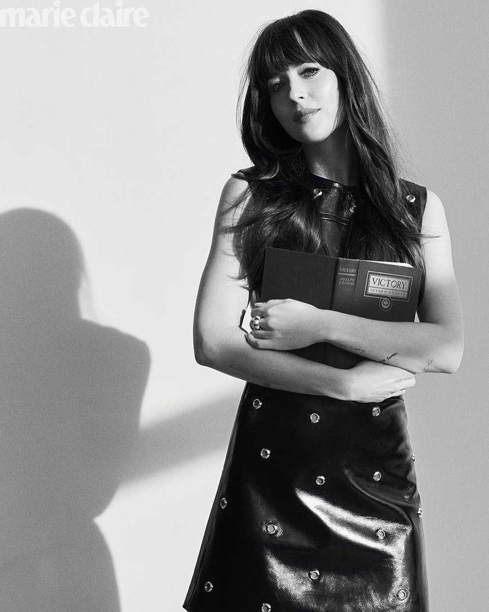 TheMVMedia's tweet photo. Fotografías de #DakotaJohnson para Marie Claire Magazine🧡 https://t.co/aIuxOczp7O