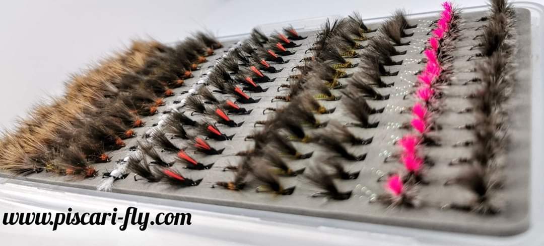 irishflytying's tweet photo. Another fine custom River dry-fly box heading out to a happy customer. A mix of dry flies to surely cover all hatches on their local rivers. Make sure to check us out for your custom/selection boxes &amp; wide range of flies at - https://t.co/KqaEWy4UPm
#staysafe #safefishing https://t.co/1cR8uBQNcF