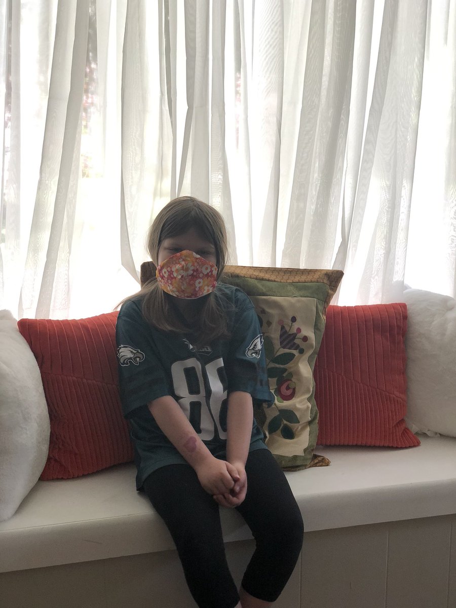 MsDoyleMusic's tweet photo. So grateful to teach in this community! An @ARKknights1 parent made masks for my children and I ๐๐๐ #WEareCHPS #ARKStrong https://t.co/YXaawwRw1r