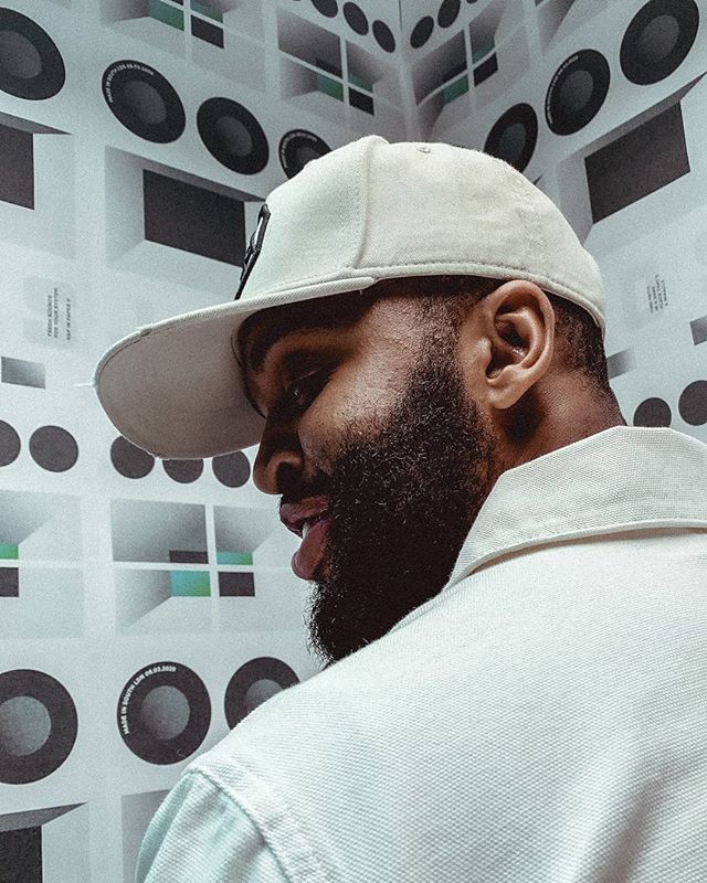 TRNDSTUK's tweet photo. Get connected with @jordsonline on-set during his @rap.in.paper performance. Jords delivered his freestyle on a gift wrapped backdrop designed by @paq.works

📸 https://t.co/LlZpiBmZ5O via https://t.co/ndDTBojFhz https://t.co/jf3wpgbQVp