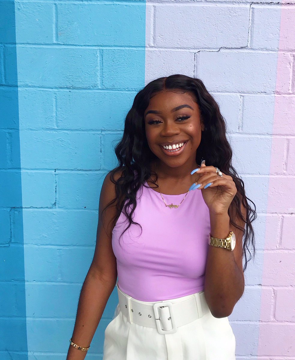 lizsmarttt's tweet photo. I got accepted into medical school!The journey was not easy but God is SO faithful! I cannot thank God enough! Dr. Smart coming 2024! 🥳#MDloading #Godisgood https://t.co/s3si8bmn9x