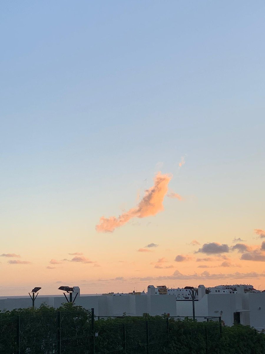 wind_naty's tweet photo. Foto desde Morro Jable... Impresionante #Fuerteventura #Pájara #Morrojable #quesuerteviviraqui https://t.co/e07fcDBmvu