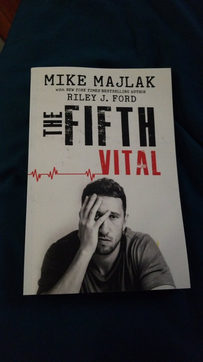 ashunspoken's tweet photo. If finally came! Im so excited to read it!!! @mikemajlak  
Lol spent my last $20 on it. 
Had surgery so out of work so this should keep me busy https://t.co/QkUka0Aub9