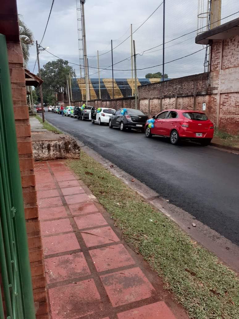 Red Ciudadana 96.1 (@redciudadanafm) on Twitter photo Acusaron al Club Mitre de organizar una caravana y eran los vecinos festejando la llegada de un bebé
Mario Benozio, presidente de la subcomisión de padres del <a href="/MitrePosadas/">Bartolomé Mitre</a>, dijo que “el club no tiene nada que ver con la caravana”.
Más info 👇
redciudadana.com.ar/index.php/noti… Acusaron al Club Mitre de organizar una caravana y eran los vecinos festejando la llegada de un bebé
Mario Benozio, presidente de la subcomisión de padres del <a href="/MitrePosadas/">Bartolomé Mitre</a>, dijo que “el club no tiene nada que ver con la caravana”.
Más info 👇
redciudadana.com.ar/index.php/noti…