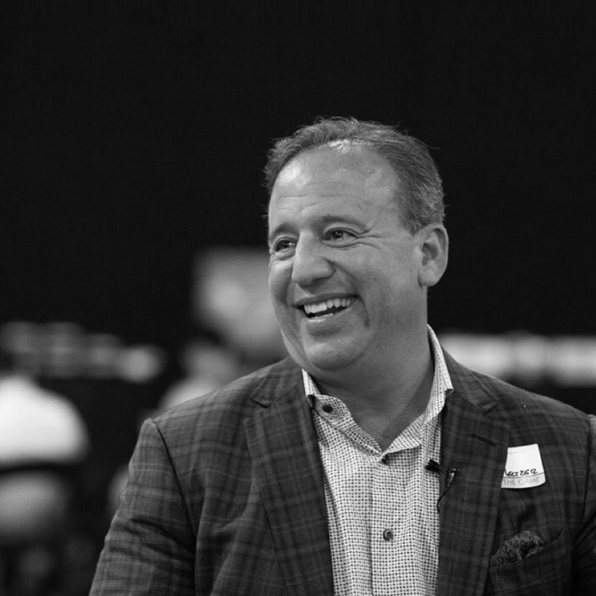 instudioventure's tweet photo. Meet David Meltzer who is part of our Advisory Board.

Co-Founder of Sports 1 Marketing | Consultant &amp; Business Coach | Keynote Speaker | 3x Best-Selling Author

#venture #builder #advisory #board #nyc #la https://t.co/EfQt7NsIcp