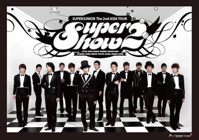 It was 2009. Sungmin, Hyukjae, Siwon, & Donghae were 24 when Sorry Sorry broke hell loose on international and national chart. Pocketing many awards, and intl recognition along the way. They also started their Super Show 2 during the same year.