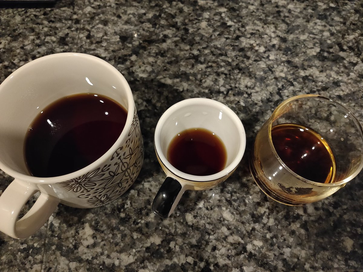 ottanta_coffee's tweet photo. Part2 カップ形状が与える味覚の影響👅
某〇〇メーカー南米ブレンドのシティローストでトライ
18g 3:00 みるっこ8.5 280g 85℃
どれが、1番美味しいと思いますか?
左:口径大、底深い
中:口径小、底浅(右よりも)
右:口径大、底浅(左よりも)
#コーヒー #Answe.L https://t.co/NyAoj2o2AL