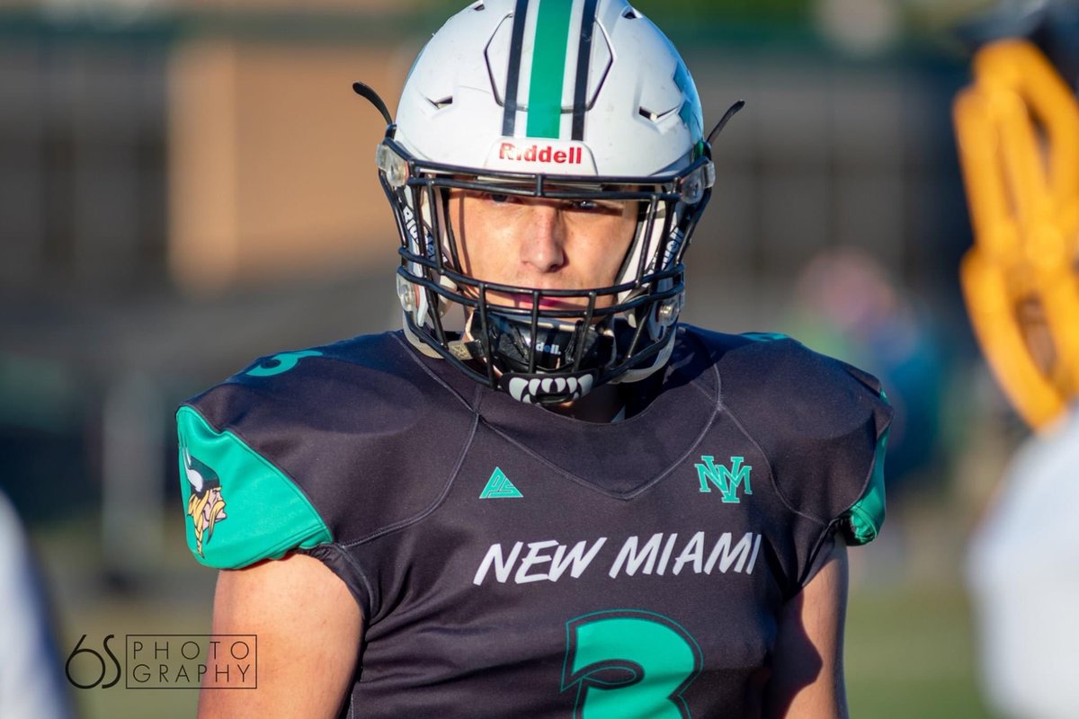 6Sphoto's tweet photo. 🟢⚫️ Congratulations Danny, on being named to the 2020 SWOFCA All-Star game! #4davil @DannySpivey10 @hs_miami https://t.co/M6zdgBZX8M
