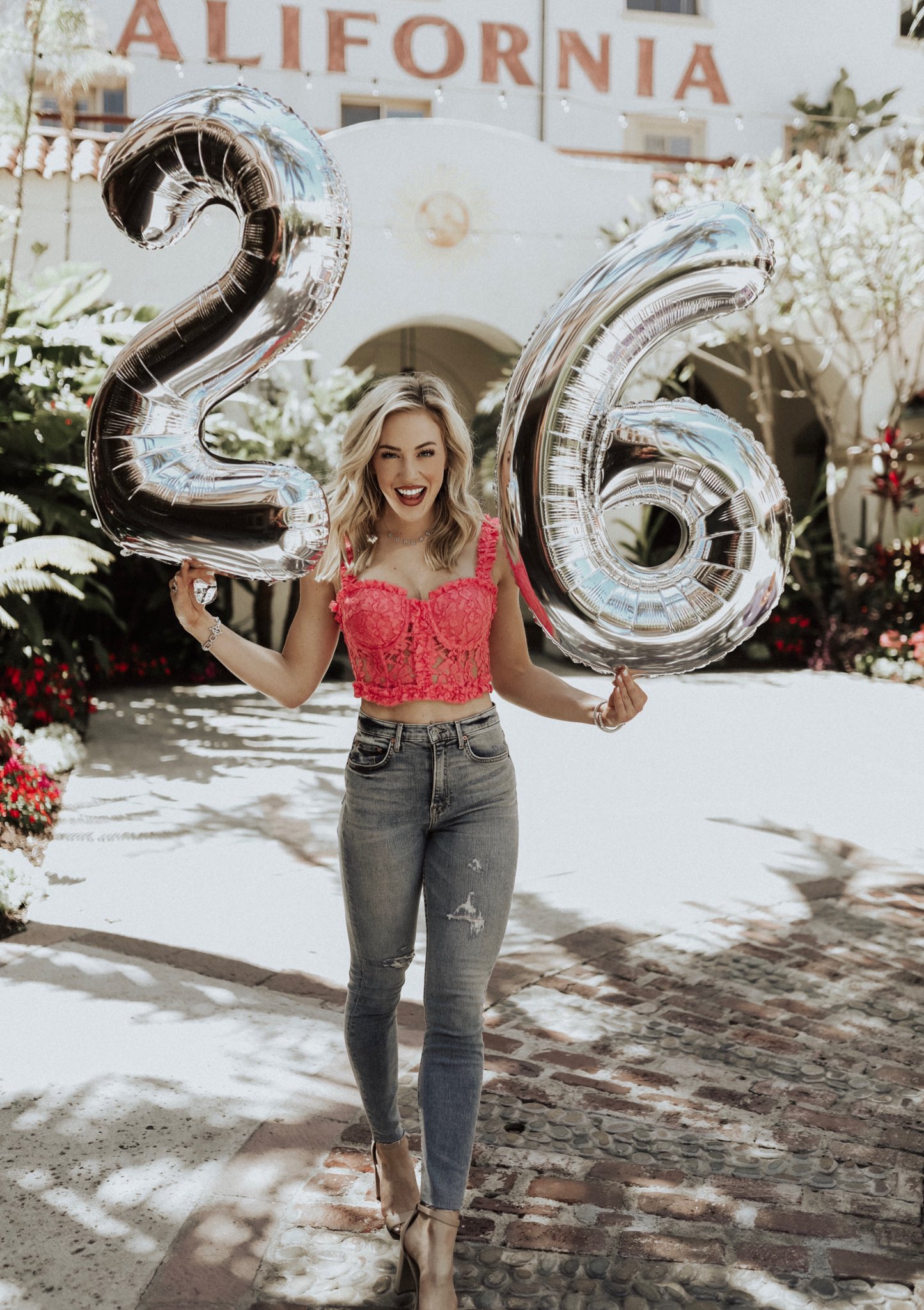 EX7rkTmUcAEcoAo?format=jpg&name=large