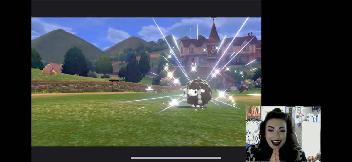 alanalouises's tweet photo. Am I doing this shiny reaction thing right, guys? @CBADgg @aDrive_tK @Vinny 😂 https://t.co/liC3tUUVSx
