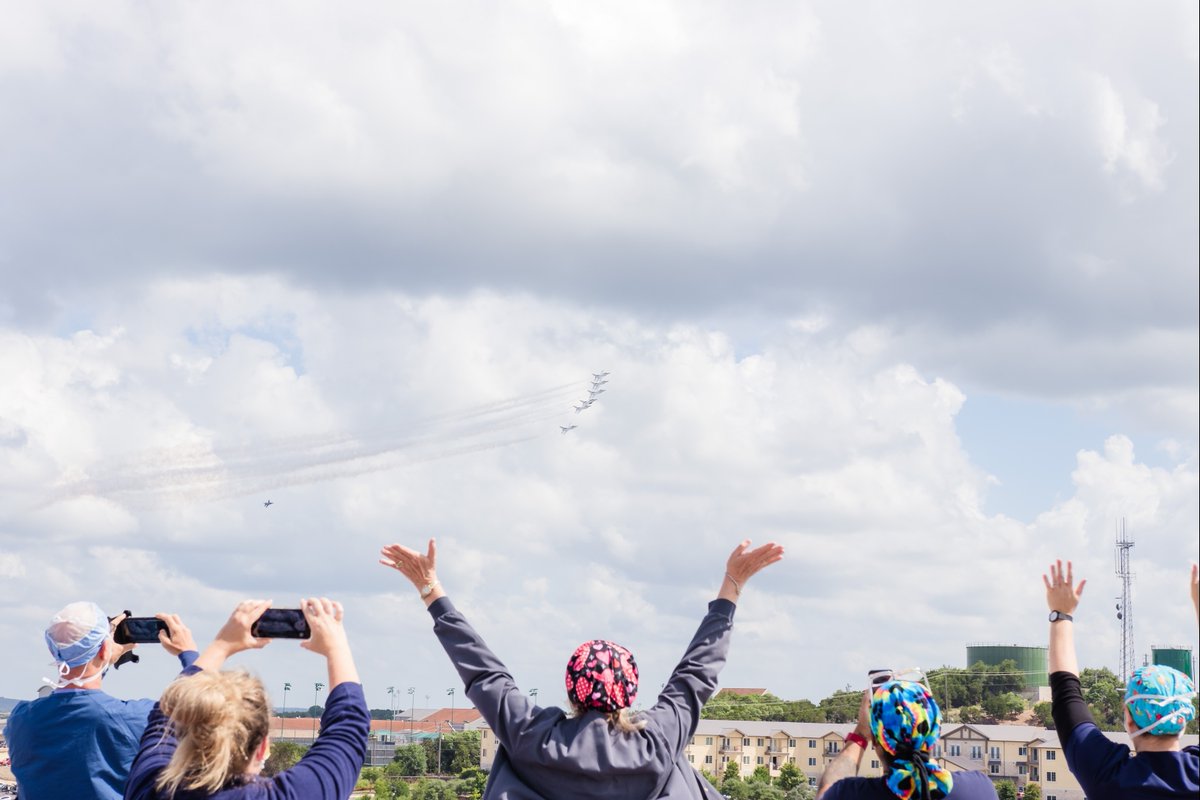 ChristyM_TX's tweet photo. I'm honored to work w/ such dedicated healthcare professionals at @bswhealth_ATX - Thank you for your caring heart in serving patients &amp; our country - (And thank you to team members like @GabeMartinezPR for capturing these inspiring photos) #Thunderbirds @AFThunderbirds https://t.co/3bYR5rjfFh