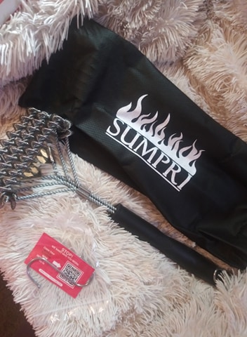 SashieeeBooXo's tweet photo. #grillbrushbristlefree #review #bbq #tomosonreview
https://t.co/iXAEkLKfOA https://t.co/SQ5PTwgm6O