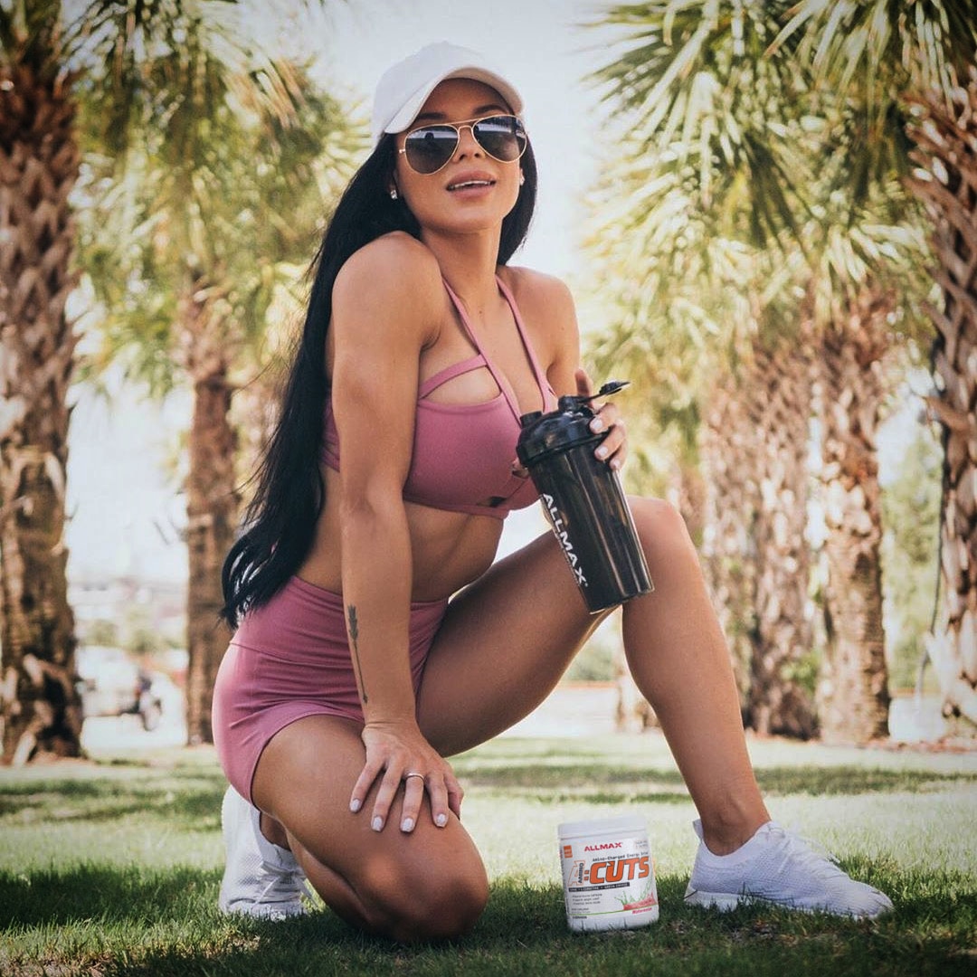 ALLMAX's tweet photo. Need a boost of #energy for your #outdoorworkout?
#ACUTS is our amino-charged energy drink that will provide you with a natural source of caffeine, Green Coffee extract for energy, aminos for training to maintain muscle mass. As well as the added benefit of focused #fatloss. https://t.co/7LFTN3C0XQ