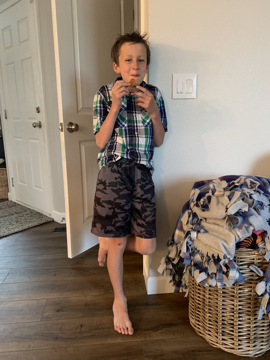 kbibbs's tweet photo. He dressed up for Loโs birthday. #halfright https://t.co/lGXM7l3eqn
