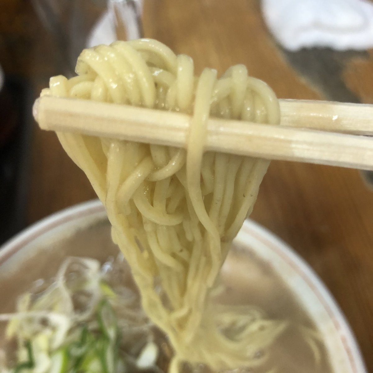 ご飯大王 食べ記録簿 佐賀県鳥栖市にあるこちらは超こってりの豚骨ラーメンが味わえます スープはドロドロで麺にもまとわりつく程の濃さです こってり好きな人は是非行って欲しいです 博多ラーメン恵比寿 ラーメン記録 佐賀県