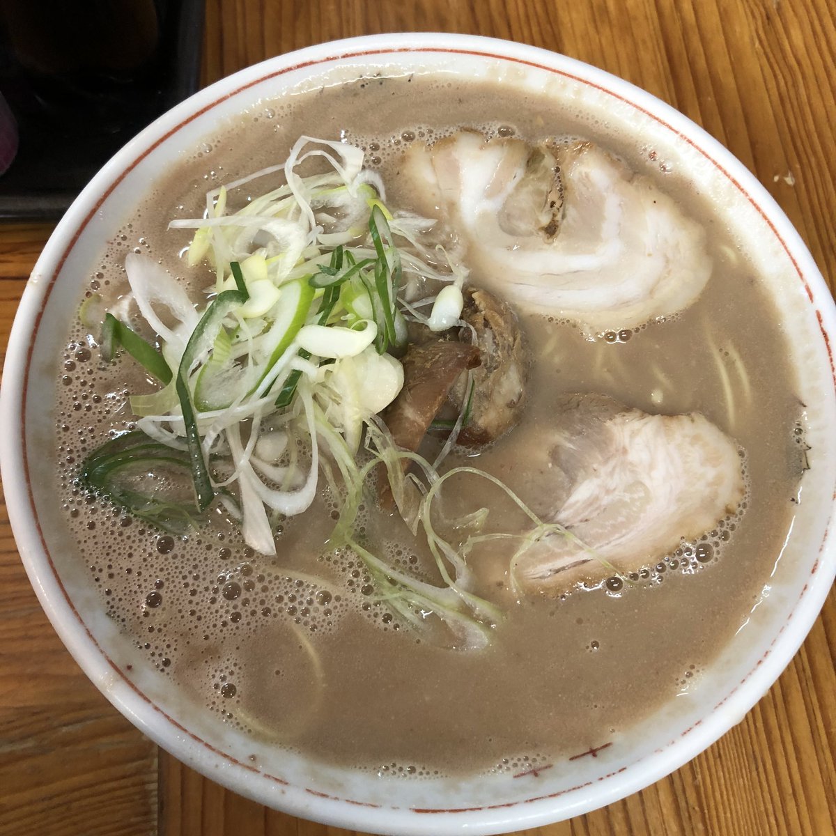 ご飯大王 食べ記録簿 佐賀県鳥栖市にあるこちらは超こってりの豚骨ラーメンが味わえます スープはドロドロで麺にもまとわりつく程の濃さです こってり好きな人は是非行って欲しいです 博多ラーメン恵比寿 ラーメン記録 佐賀県