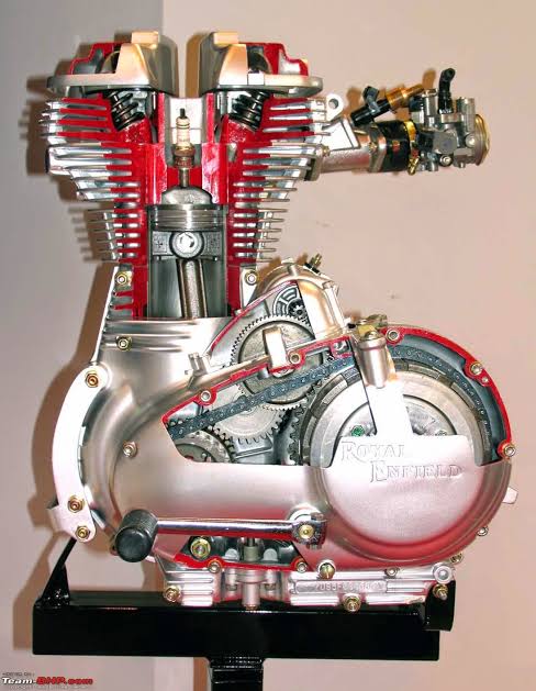 dasmrinmoy619's tweet photo. End of an Era - The Big Single (500cc) by @royalenfield
In March, RE pulled the plug on one of its longest-running engine platforms.
The Royal Enfield 500cc single-cylinder engine came into existence in the mid-1920s
#rohalenfield #bullet #re500 #motorcycle #engine https://t.co/dCwSMywhdk