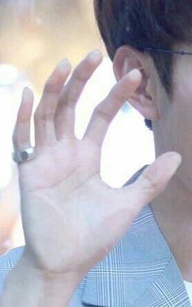 a thread of lee seokmin/ dk beautiful and precious hand