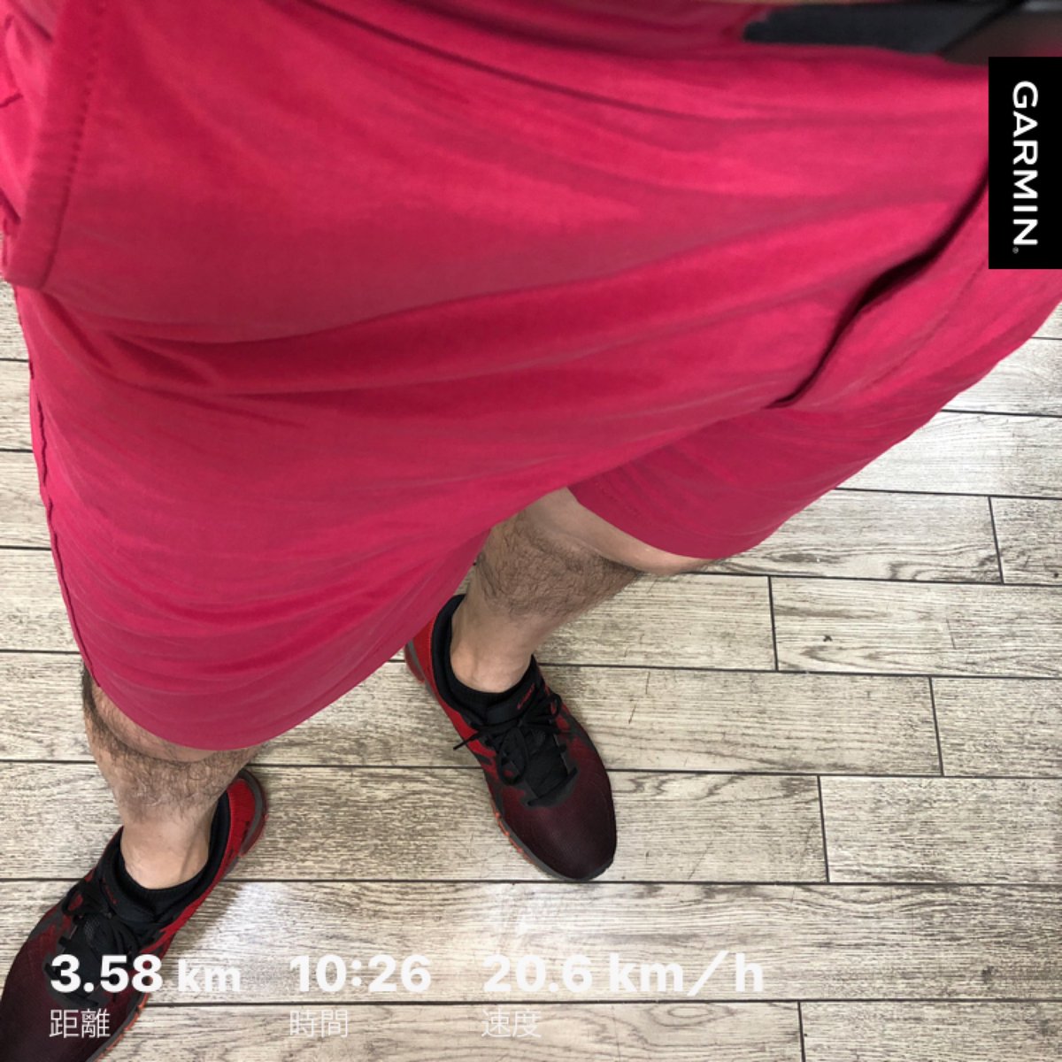 santoph's tweet photo. 天気晴れ、気温22度。
オフィス到着して着替えのパンツを忘れた事に気づく。白衣の下ピンクのショートパンツだけど許して。
#ジテツウ
#定点観測
#brunobike
#thousandhelmet
#brooksaddle
#brooksengland
#abuslock
#minivelo
#ミニベロ
#ミニベロロード
#小径車
#pottering
#takubike
#takuvelo https://t.co/eDHIbeb9uP