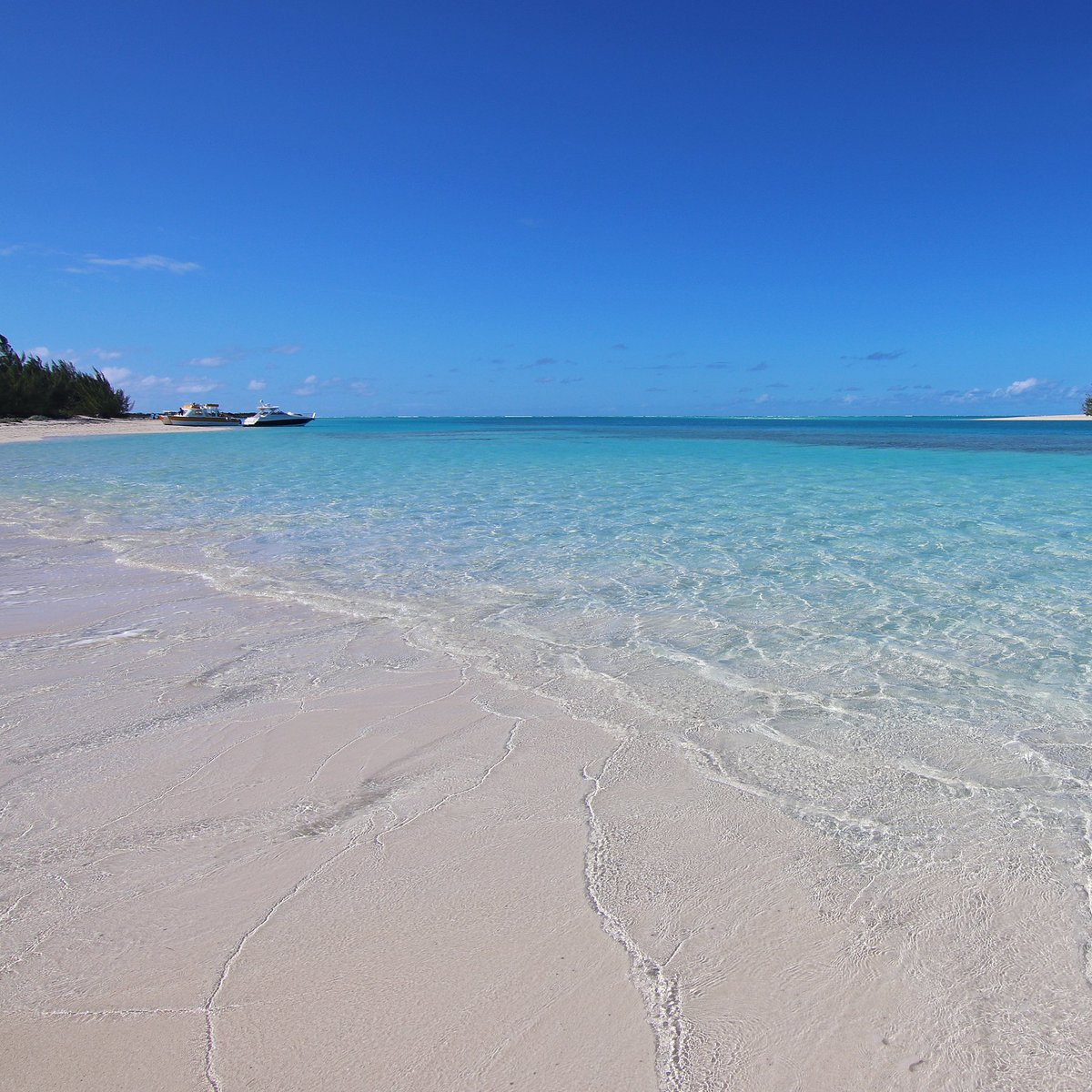 Turks and Caicos. 

It’s been a while. And we’ll be getting back to it soon.  Like everyone just having to focus on life and family for now. But doesn’t make us miss beautiful places and travel. 

#relaxednomad #turksandcaicos #beachlife #travelagain #outside