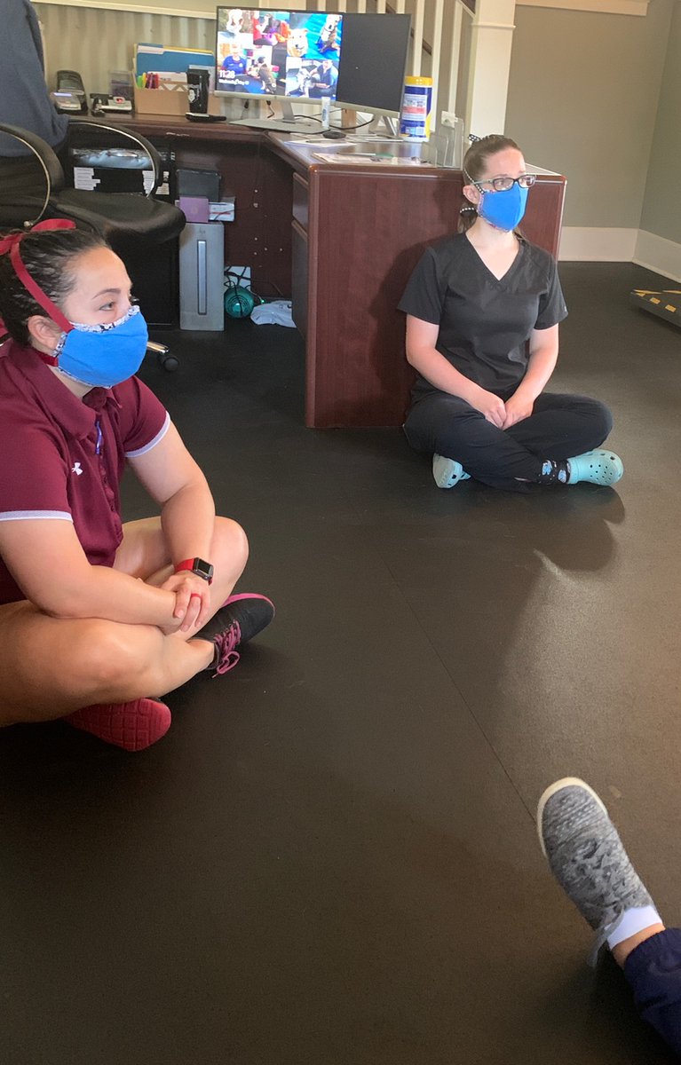 FlVetRehab's tweet photo. We take continued education very seriously. Today we had Companion Representative Brenda come in to educate us on our new laser. We are proud to continue to provide our patients with the absolute best care possible! #vetrehab #neverstoplearning #continueded #companionanimalhealth https://t.co/TyFXThCfFV