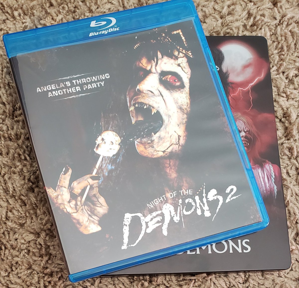 HorrorOrman's tweet photo. As it arrived via Pony Express today.
#ForgottenFright LXIII.
#NightoftheDemons2
Released May 13, 1994(limited).
#AmeliaKinkade
#CristiHarris
#ZoeTrilling
#ChristineTaylor
#MerleKennedy
"No one leaves this party. Ever."
#comedy #horror https://t.co/C3icjbXYSY