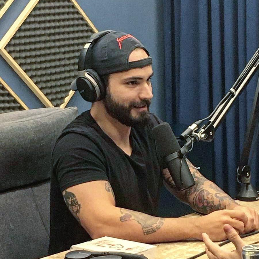 flowpdc's tweet photo. AGENDA DO #FlowPodcast DESSA SEMANA

• QUINTA 14/05 - 20:00 - Extra Flow [@monark @igor_3k @gianlucajux] com participação especial do @arthurpetry77  - Ep. 16
• SEXTA 15/05 - 20:00 - @oficialduzz - Ep. 132

https://t.co/PZsbW72WMW https://t.co/8LHJVFZhV7