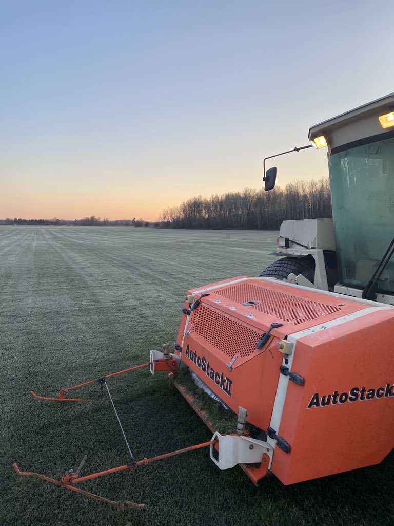 FairgreenSod's tweet photo. It was a frosty morning for Jay when we got to the field this morning. It took a little while for his Trebro Autostack to warm up. #thinkgreencallfairgreen #sodfarming #frostymorning #may13 #trebro #sod #homedelivery https://t.co/IigbrewpDG