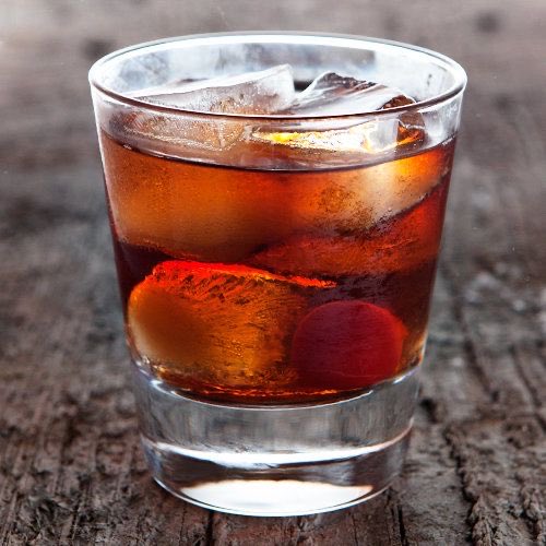 JSR1948's tweet photo. @nowin2613 Aw’reet, Aria! 😘 I think I'll start the night off with a Crown Royal  Manhattan https://t.co/veehao4Flm