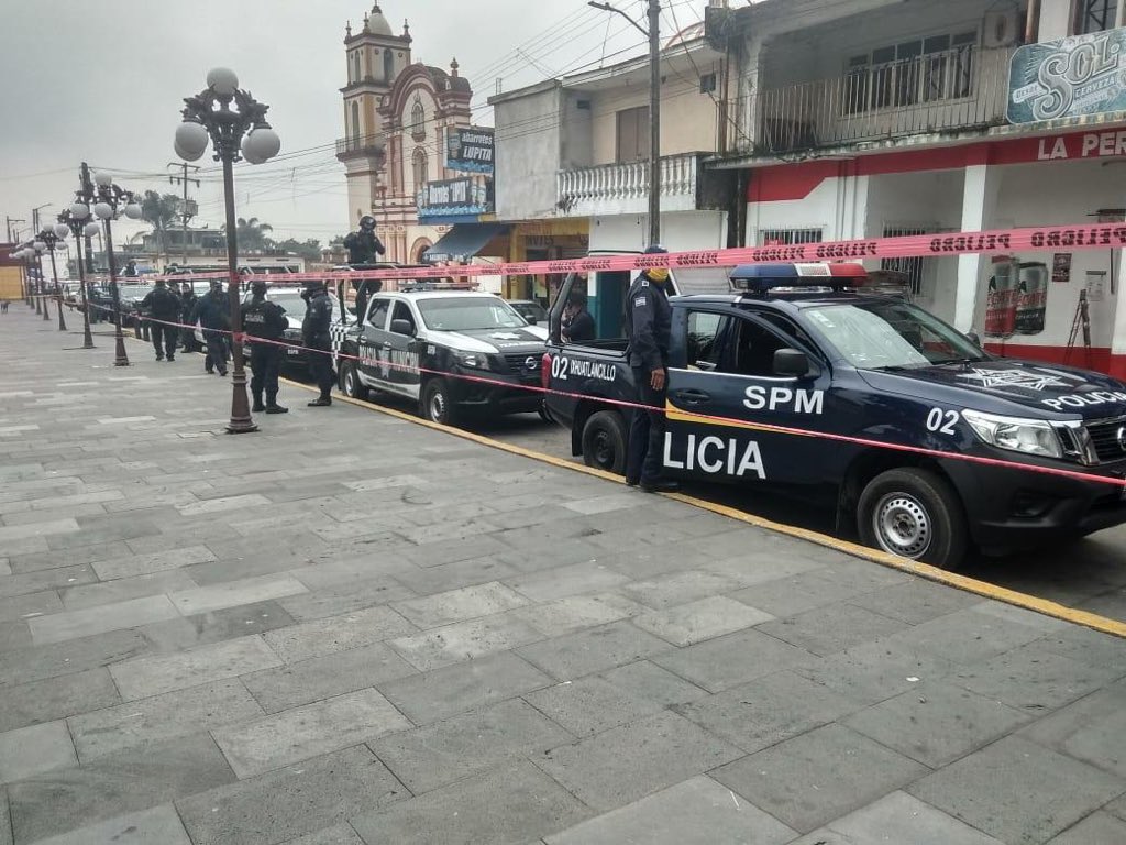 SP_Veracruz's tweet photo. 📰 #SSPInforma: Como parte de los acuerdos de la Mesa para la Construcción de la Paz, continuamos con operativos de seguridad en municipios que integran la región de las altas montañas. https://t.co/fRVSIEvt0Y