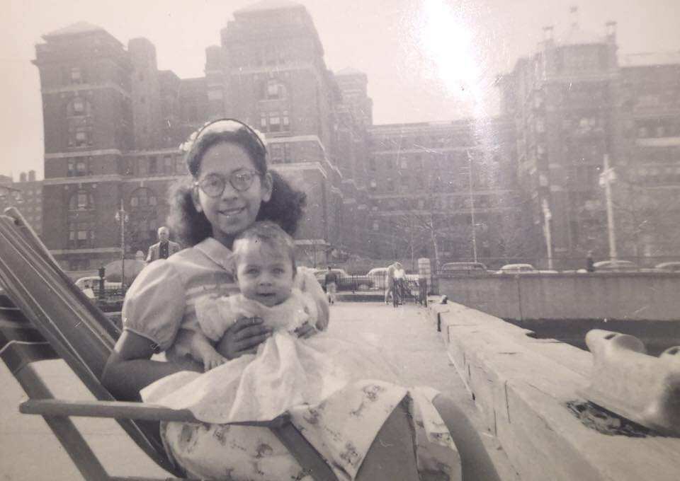 I said I would post about my Grandma’s family and so here I am. A thread.  #PattersonGenealogy Here is my grandmother, Anitra Patterson, holding her little sister, Jenny Patterson, on the waterfront (now landfilled and made into social housing) in front of Bellevue Hospital