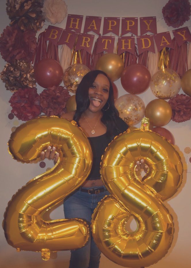 kshaewest's tweet photo. Throwback to my birthday. #28thYear https://t.co/RBjo2RYEsF