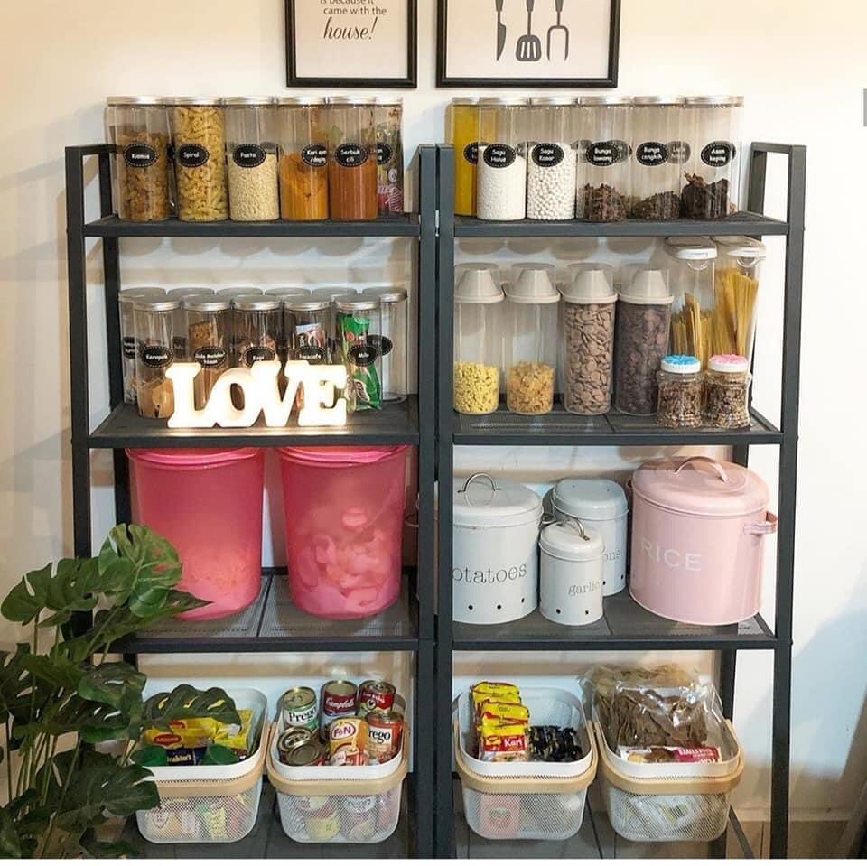 isusemasaviral's tweet photo. Idea susun atur barang-barang dapur.. 
nampak lebih kemas dan teratur 😍❤️ https://t.co/J64y39VNx1