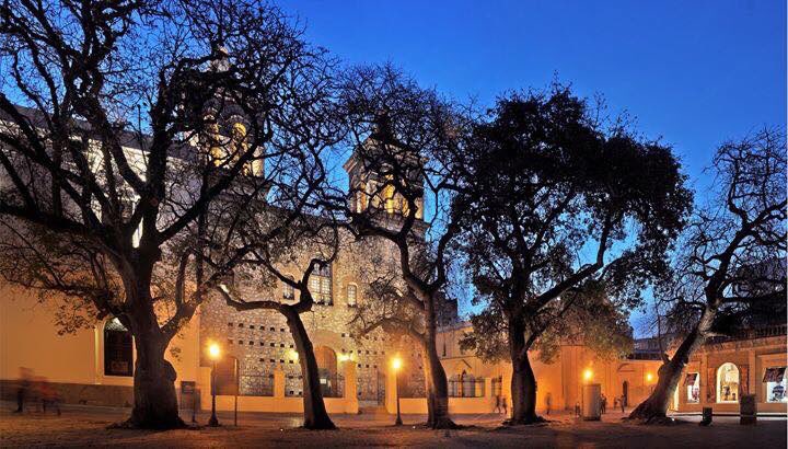 turismocba's tweet photo. Legado Jesuita en la ciudad de Córdoba. Manzana Jesuítica.
#CórdobaDesdeTuCasa Yo♥️Córdoba https://t.co/q1XKiIGrZC
