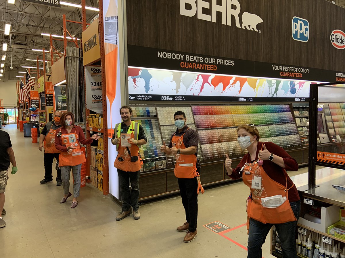 AndrewJensen66's tweet image. Had @jacki_mccord Stop in today and what better way than to spend some time recognizing the power of THD; our PEOPLE! Including a huge shout out to our fearless district leader #thankyou #Frontlines #d130driven @kgrantHD472 @Armando_G_472 @SSouthernthd @HomeDepot