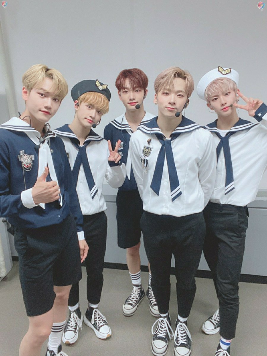 fluffyjunhyuk's tweet photo. 💎ʰⁱ ᵉᵛᵉʳʸᵒⁿᵉ!! ˡᵉᵗ ᵐᵉ ⁱⁿᵗʳᵒᵈᵘᶜᵉ ᵗᵒ ʸᵒᵘ ᵗʰⁱˢ ⁿᵉʷ ᶜᵘᵗⁱᵉ ᵏᵖᵒᵖ ᵇᵒʸ ᵍʳᵒᵘᵖ!! ˡᵉᵗ'ˢ ˢᵗᵃⁿ ᵗʰᵉᵐ ʰⁱʰⁱ ˡᵒᵛᵉʸᵒᵘᵘ💎
#MCND #캐슬제이 #Castle_J #빅 #BIC #민재 #MINJAE #휘준 #HUIJUN #윈 #WIN #SCHOOL_AGE #떠 #Spring #Top_gang #kpop https://t.co/GFexWj2B0k