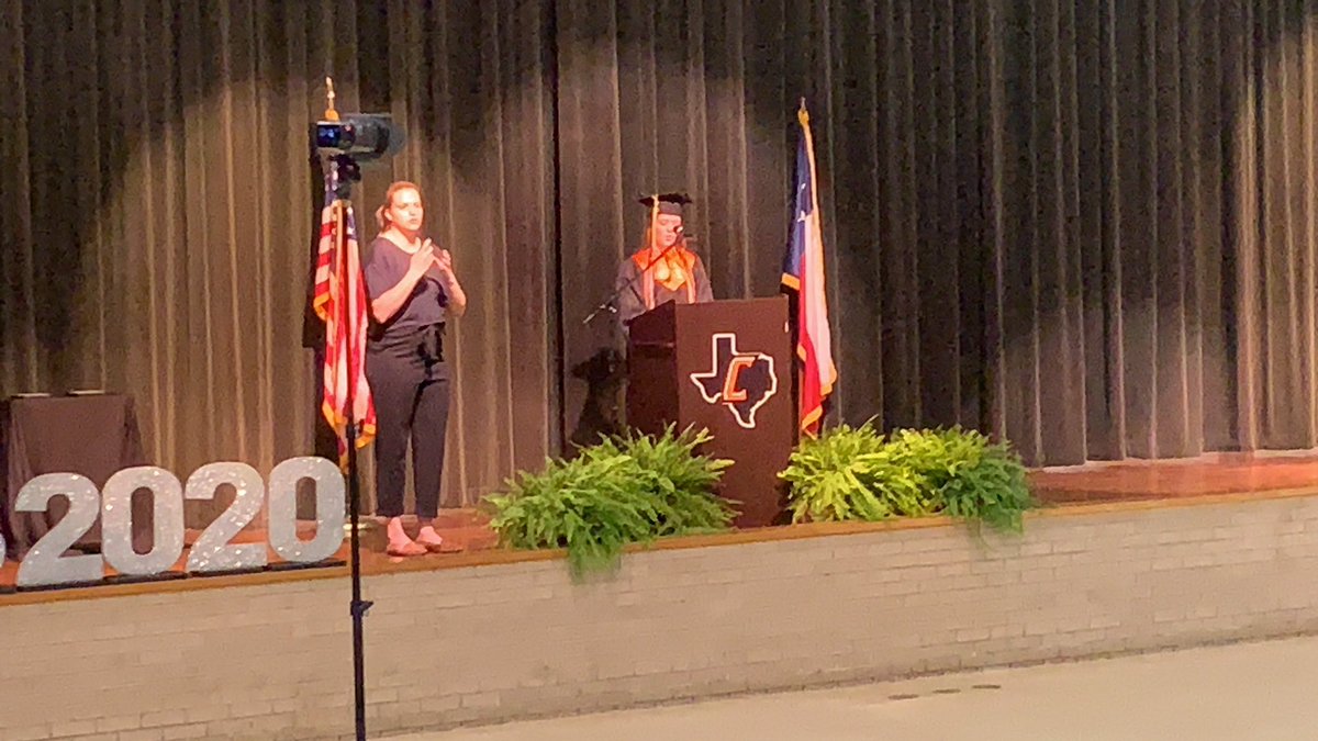 CommerceISDPD's tweet photo. We began our graduation walk today. This graduate was speaking when the pollen seemed to kick up &amp; make my eyes water. We are blessed to have such a good group of seniors to fight this silent enemy and not let it win. #seniors2020 @BGuinessey 
#cisdtigers https://t.co/1tpiVBSwwN