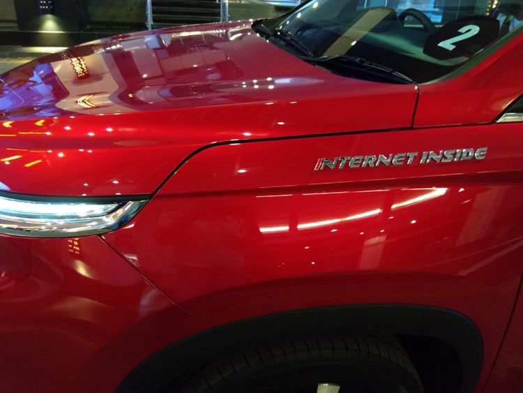 4wheelersnepal's tweet photo. What does Internet Connected means in Cars ? Who is using it ? Read everything about this here https://t.co/pvHAYCmfAb #Nepal #automobile #smartcar #internetconnected https://t.co/1S1FEwiEMN