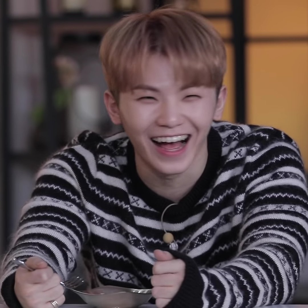 smiling/laughing jihoon in every Going Seventeen 2020 ep ㅡ a collection ♡         ๑   @pledis_17  ๑