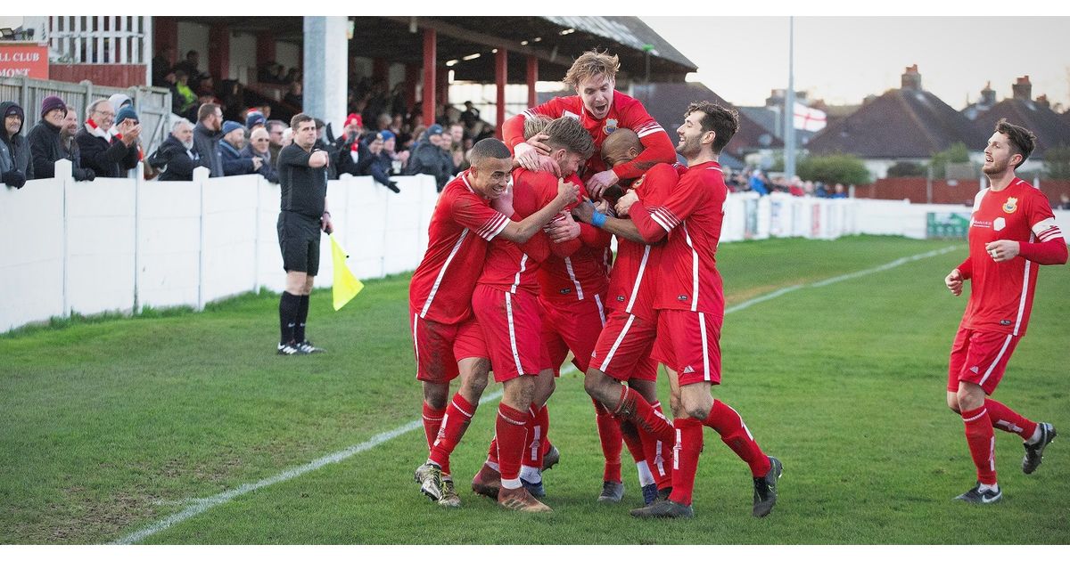 WhitTownFC's tweet photo. Whitstable Town In 2019-20
https://t.co/o6KZOE03VZ https://t.co/j82fFml5yY