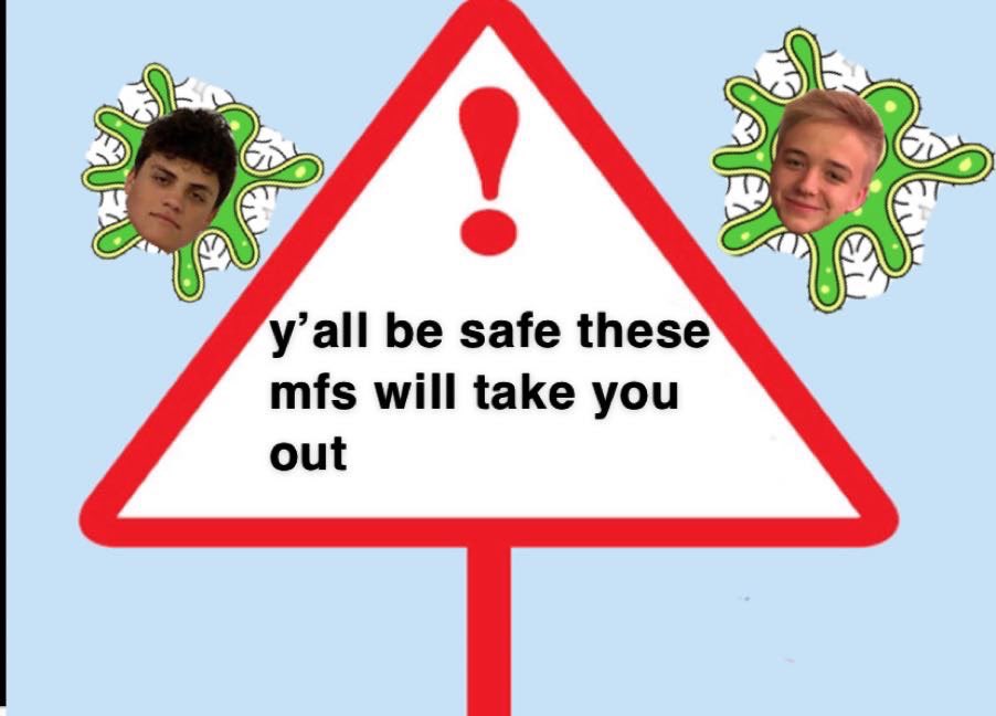 wetwaterhints's tweet photo. creds to @isabell79838201 😭😂 https://t.co/yY3ZLKk31L