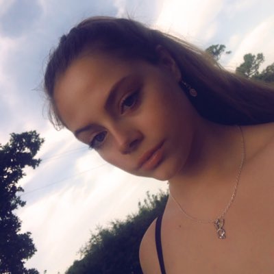 EmmaRossx's tweet photo. Rare but naturalll https://t.co/AaumXlXV58