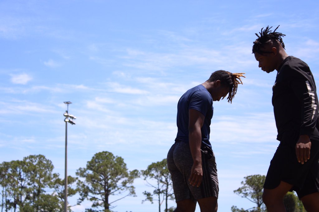 CoachE_Mayes's tweet photo. Brevard County RB Society ⚔️‼️ Lil city Born, Lil City Raised, @CocoaFootball Product’s‼️#⚔️ISI⚔️#DNAaltering @UofLFootball @PennStateFball @JavianHawkins @CaziahHolmes https://t.co/mhUL48TUQe
