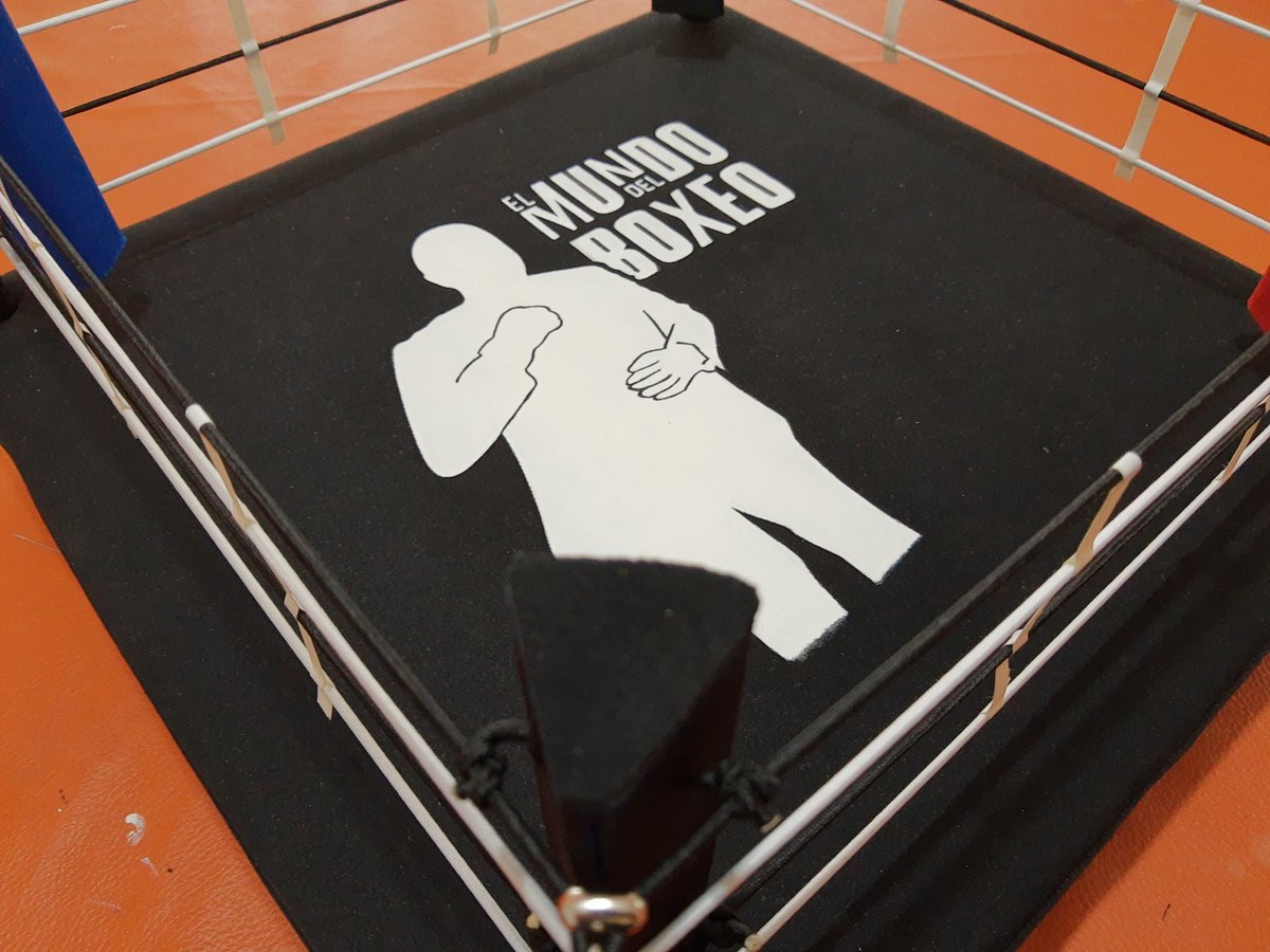 miguelreducindo's tweet photo. Primer #ReduRing de boxeo.
Sigan haciendo sus pedidos personalizados, totalmente artesanales, regalo ideal para los niños y coleccionistas.

30x30cm $450
40x40cm $550
50x50cm $750
Mayor información INBOX.
#Boxeo 
#luchalibre https://t.co/gN5sqyPJVJ