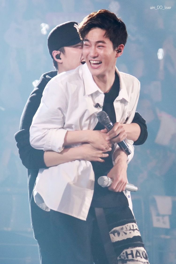inksoomissedit's tweet photo. Our dearest leader, Wishing you well on your enlistment! Come back and in the words of Kyungsoo, be healthy 💜 

#LetsMeetAgain_SUHO

#도경수 #디오 #DO (D.O.) #DohKyungSoo @weareoneEXO https://t.co/QM6NQyhYMF