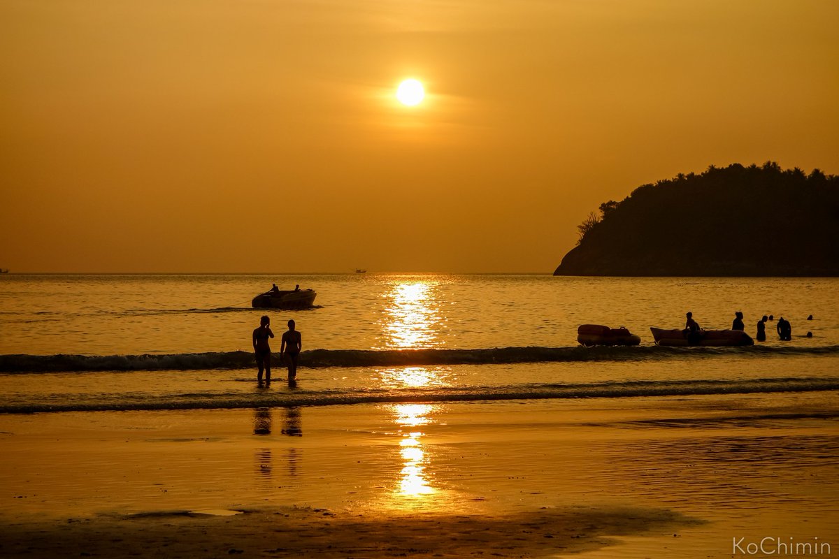 Ko Chimin Sunset In Kata Beach Phuket It Can Take Photos Beautiful Sunset With No Color Temperature Setting In Phuket From November To March 11月 3月のプーケットは 色温度設定不要で夕日を撮影出来ます Thailand Phuket Traveling Ko Chimin Sunset In Kata Beach Phuket It Can Take Photos Beautiful Sunset With No Color Temperature Setting In Phuket From November To March 11月 3月のプーケットは 色温度設定不要で夕日を撮影出来ます Thailand Phuket Traveling