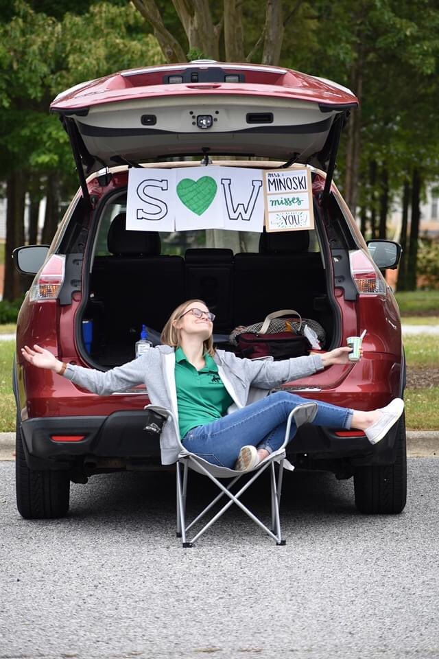 SWMiddleCowboys's tweet photo. Thank you SWMS community for the PARADE of appreciation and gratitude for our staff today! #WeAreSouthwest #SWMSStrong https://t.co/zgxH4V90oB